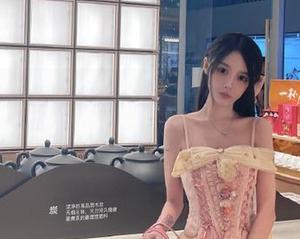 只要脚踩17c入口，黑料照样变魔术，让你刮目相看！