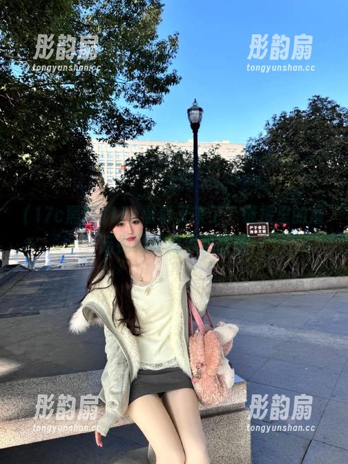 17c黑料 17c黑料又来了,链接里的蘑菇视频让我浮想联翩
