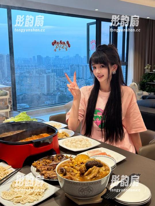 在“51cg10.fun”官网溜达，果然是个吃瓜的不归路。