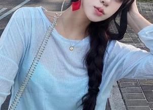 “51cgfun”下载了一堆八卦，看得我忍不住心里默念“你的邻居真不简单”！