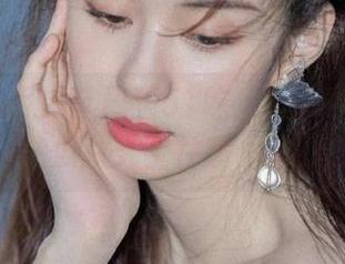 苹果版51吃瓜网下载指南：把瓜从天上往嘴里送！