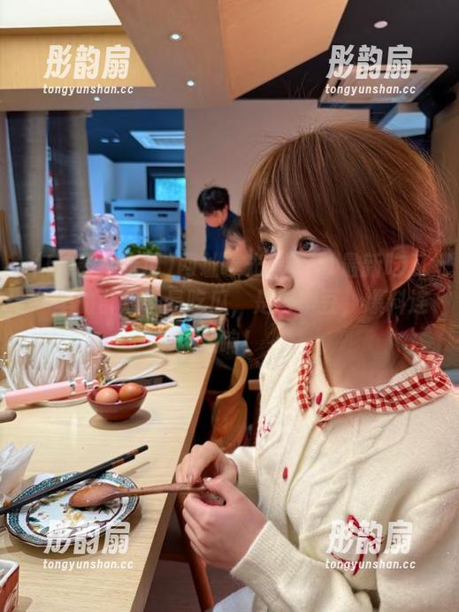 51最新吃瓜 网址曝光!“51最新吃瓜”里的群众不是吃瓜,是四季豆,爆料连连响!