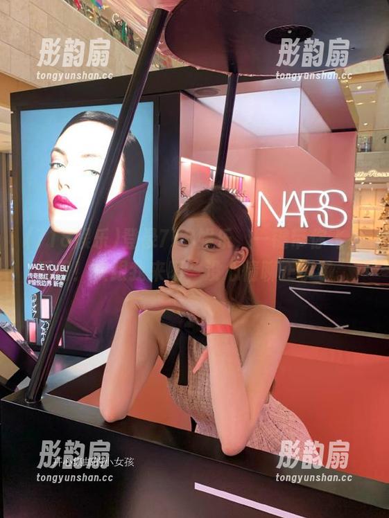 718娱乐 登录718娱乐,一键带你飞入瓜田!快跟我来吧,没心情聊正事了。