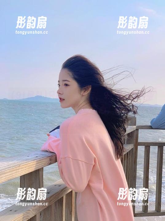 91黑料 只需一点点击,91黑料免费版网页触及了我暗藏的好奇心,你说我该不该反思?