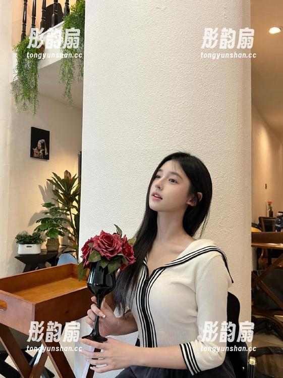 五一吃瓜 为何还在等?快去登录“五一吃瓜官网”,真正的吃瓜圣地都在这里等你哦。