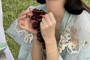 下载吃瓜不打烊,把八卦装进行囊,这感觉有点爽!