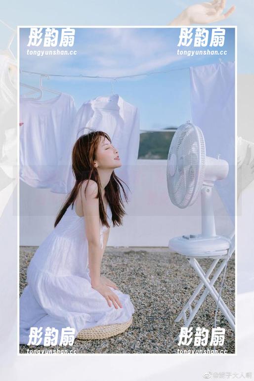 吃瓜网苹果版：为了免费吃瓜，我可以做到只吃瓜，果皮不扔哦！