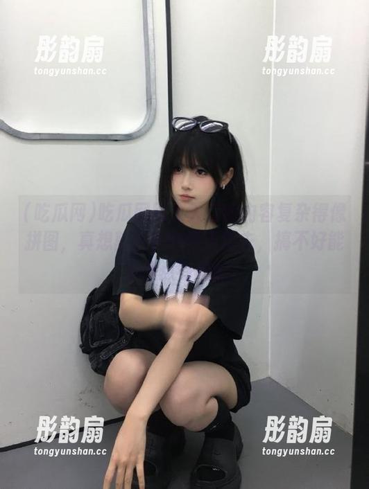 吃瓜网 吃瓜网网页入口的内容复杂得像拼图,真想就这样随便点进去,搞不好能发现点有趣的。