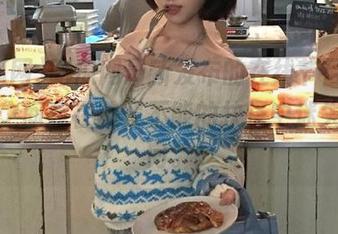 吃瓜网最新发布的在线节目，几秒钟之间我在欲罢不能的抉择中迷失了方向。