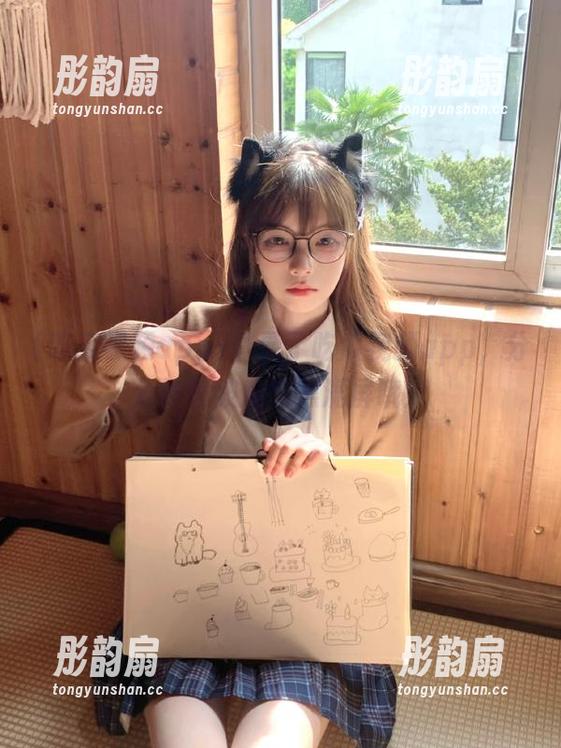 吃瓜视频app 登录了吃瓜视频app,分分钟就被瓜田黑满屏哦!