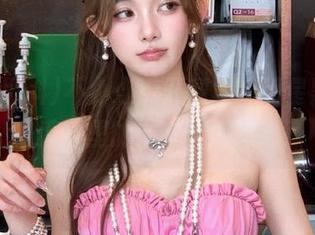 不小心点开网址,明星黑料像是香炉里的烈火,那味道…