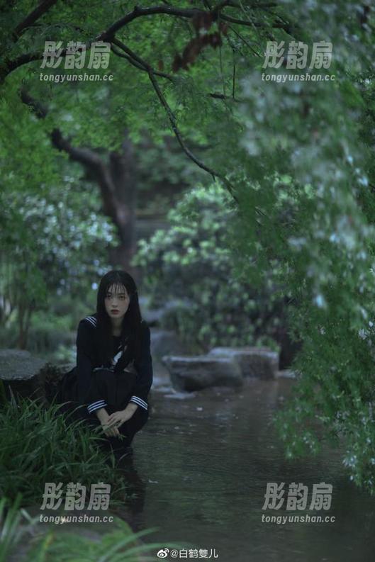 黑料吃瓜网 人在囧途,“黑料吃瓜网”苹果版让我一边看一边默默流汗!
