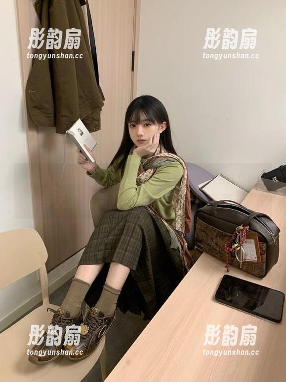 黑料吃瓜网 觉醒吧,黑料吃瓜网app,今天我急需几条爆料来提升情商!