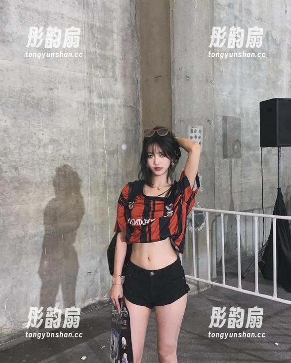 黑料正能量 不得不说,“黑料正能量hl51”的更新就像一场小型狂欢,谜一样的体验!