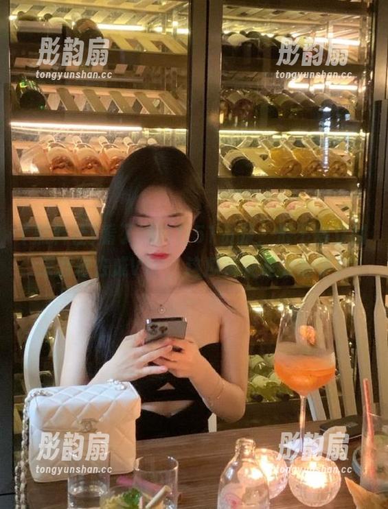 黑料社 看了黑料社51资源,恨不得立刻深潜进去成VIP,这瓜实在是太甜了!