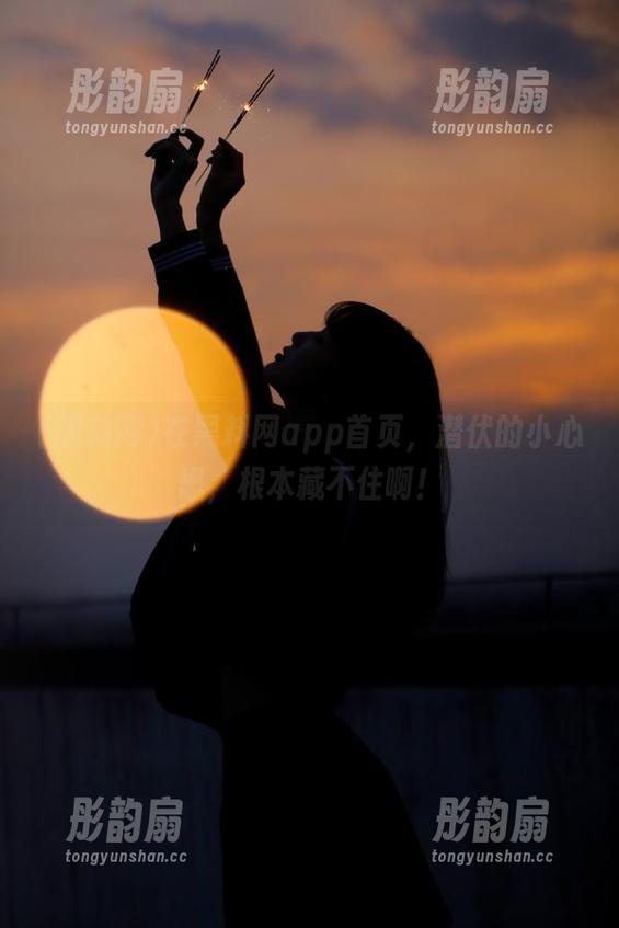 黑料网 在黑料网app首页,潜伏的小心思,根本藏不住啊!
