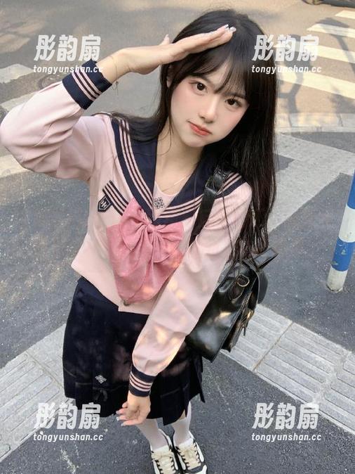 黑料网 这黑料网视频反复循环,感觉网页都快被我记烂了,不过...我还想看!
