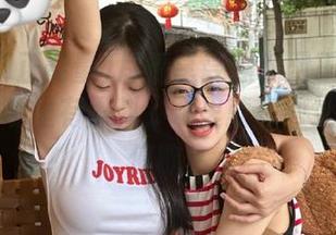 尽情享受黑料网正能量苹果版,哪里有黑料,哪里就有网址,绝不停歇!