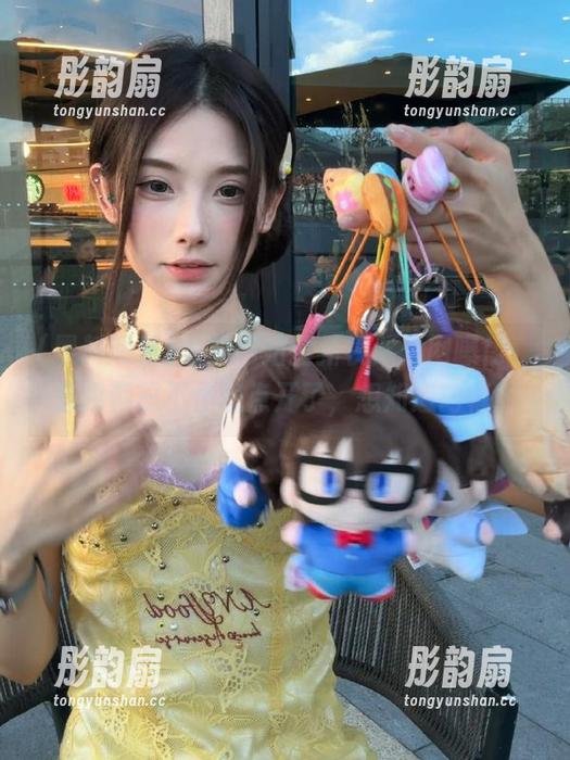 黑料网站 黑料网站全新视频:网曝门,连我都忍不住想点开了,想知道内幕!