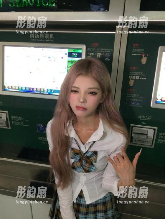 黑料老司机 下载黑料老司机,八卦战场无止境,想不下沉都难啊~